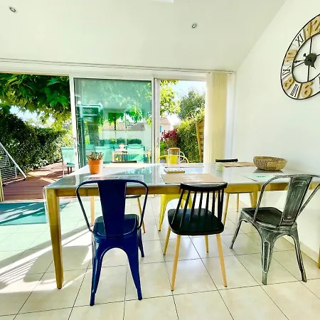 Maison A Pied Avec Piscine - Terrasse Privee 생미셸셰프셰프